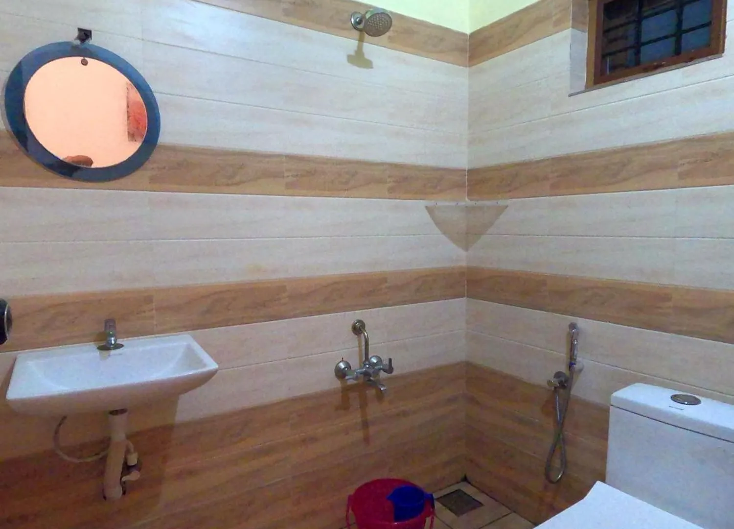 Clive Ten Resorts Athirappilly Kizhake Chālakudi